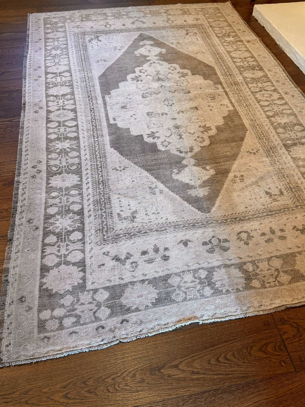 5’7”x9’1” Muted Olive Green and Mushroom Taupe Turkish Rug