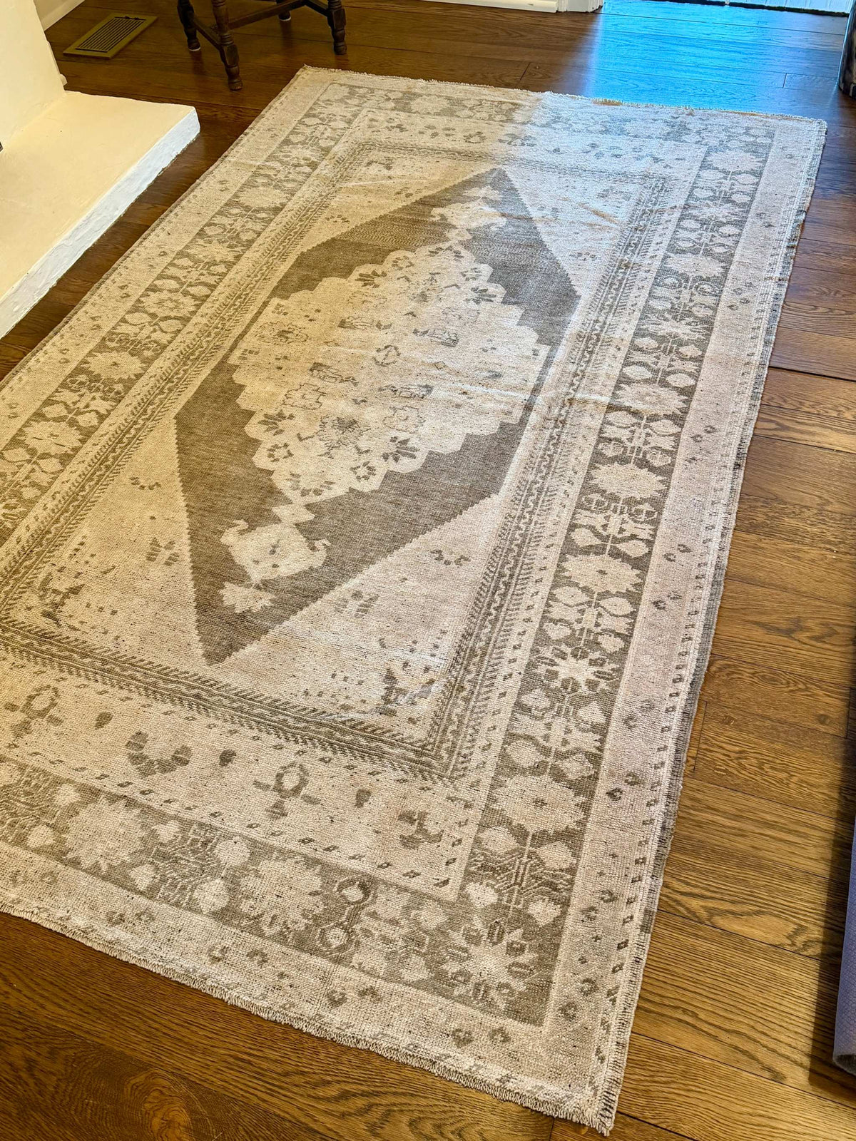 5’7”x9’1” Muted Olive Green and Mushroom Taupe Turkish Rug
