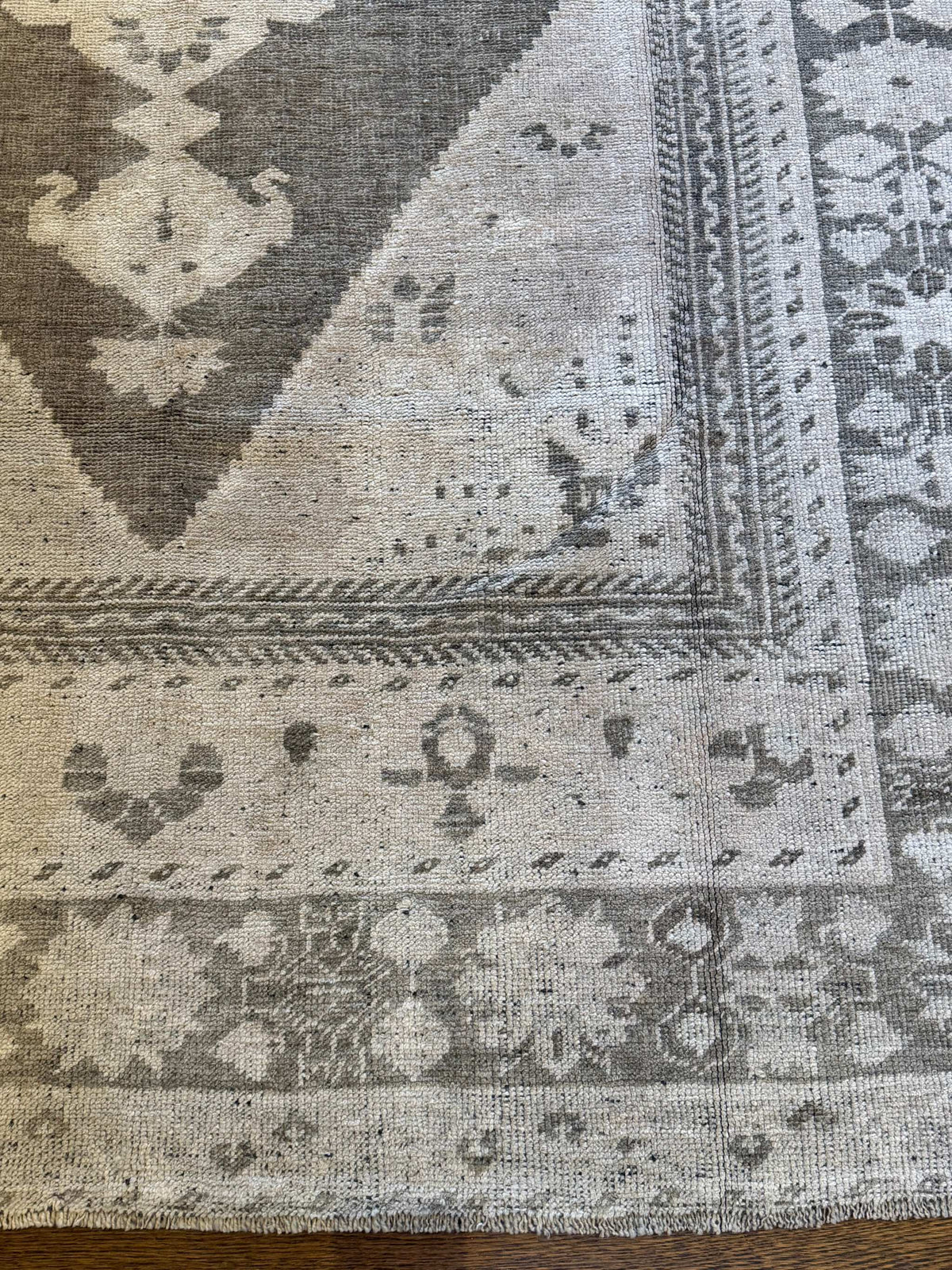 5’7”x9’1” Muted Olive Green and Mushroom Taupe Turkish Rug
