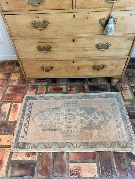 Small Turkish Rug hand-knotted wool beige blue vintage Oushak design