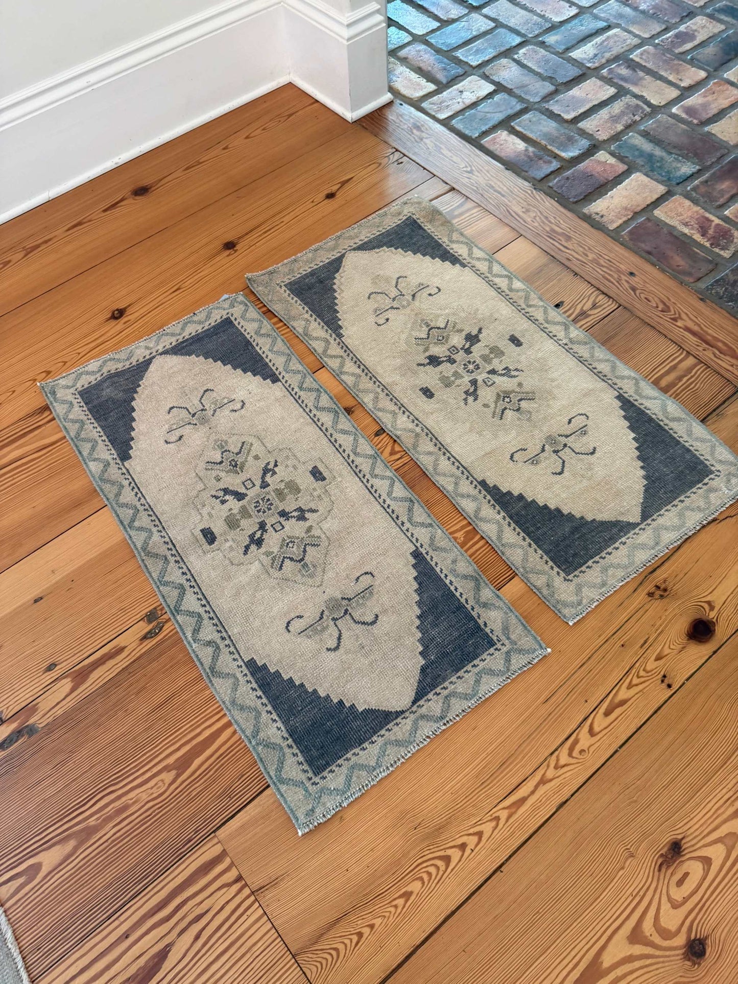 Small Oushak rug 1'6" x 3'3" with deep slate blue and beige hand-knotted wool design