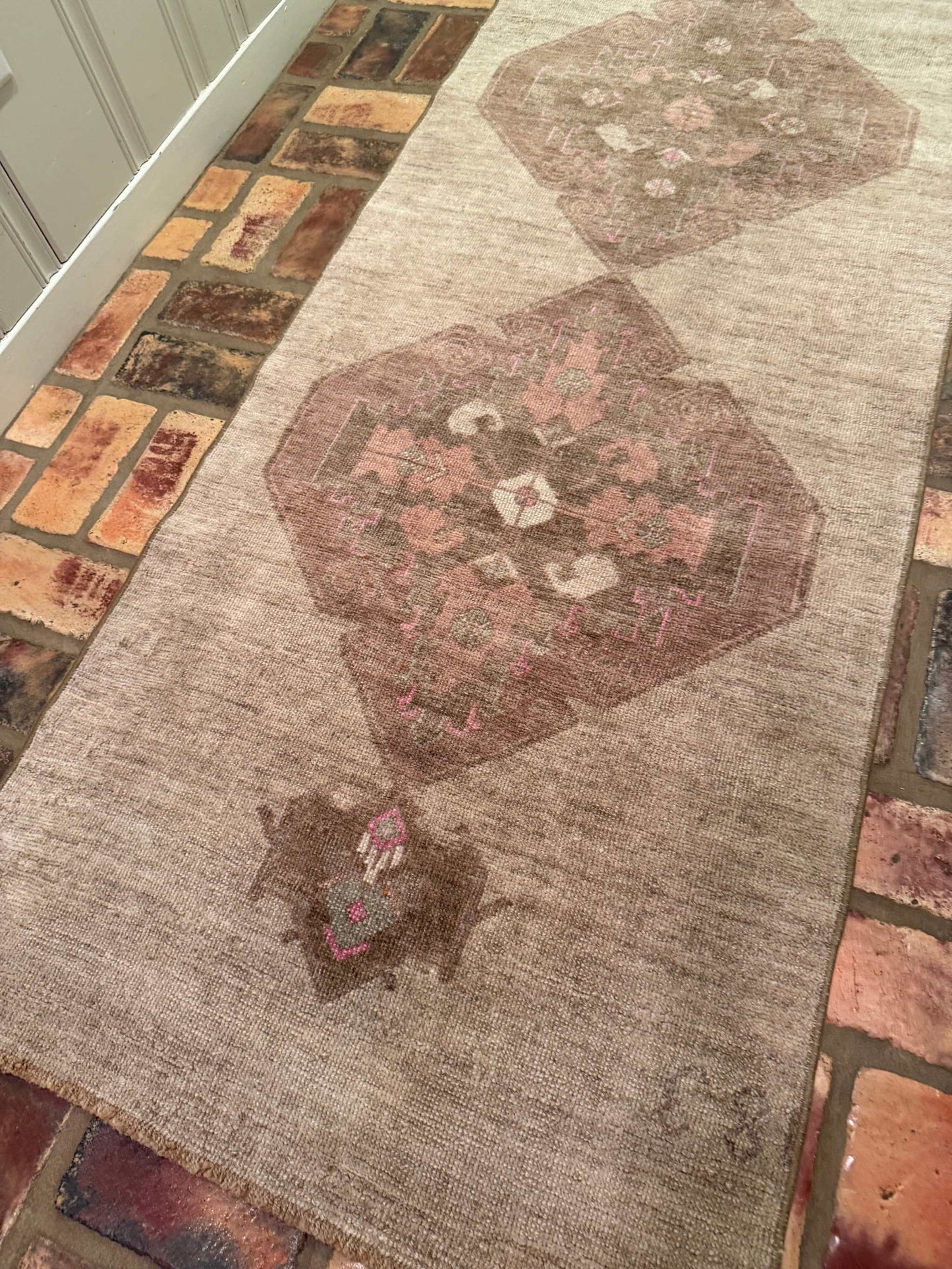 2'7" x 9'5" Turkish Runner with Brown