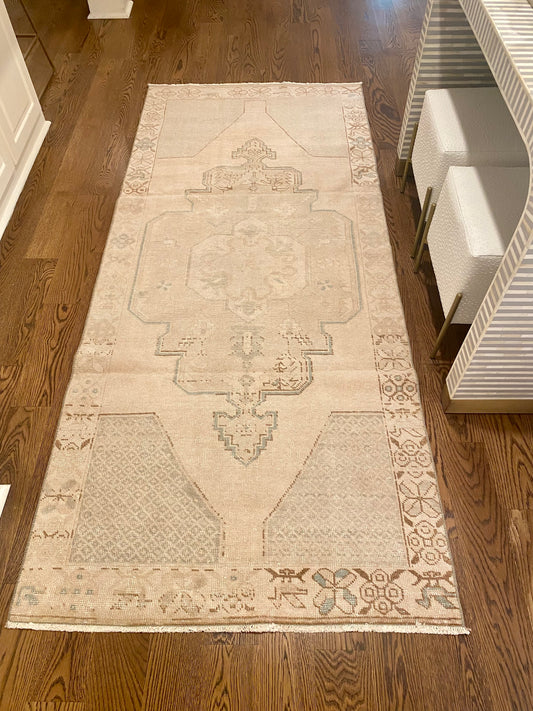 3’6”x8’3” Muted Area Rug
