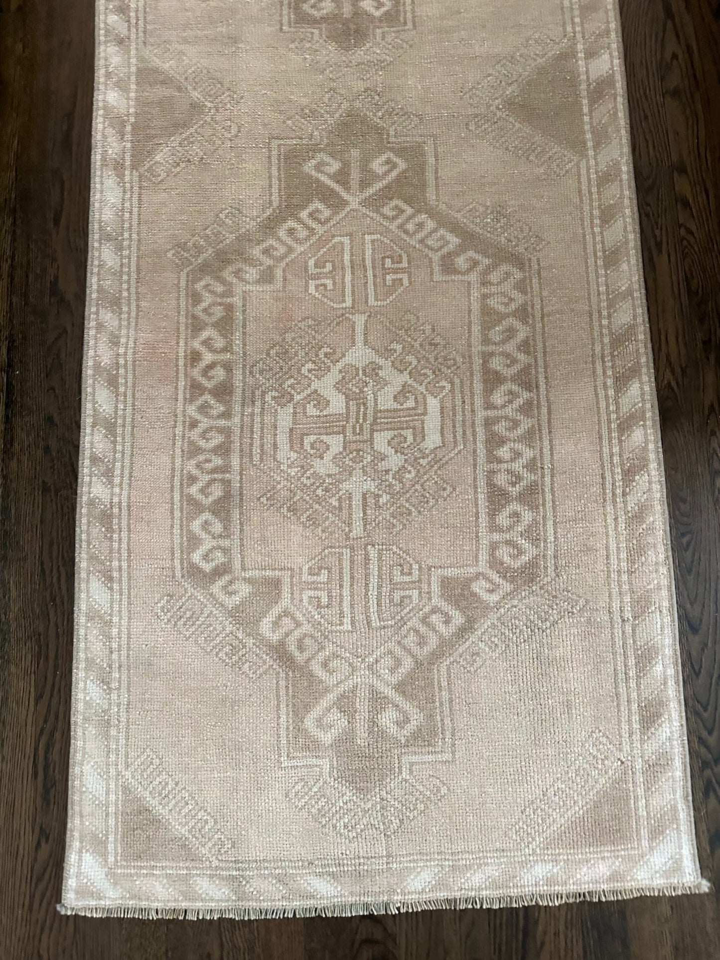 2’8” x 11’ Runner